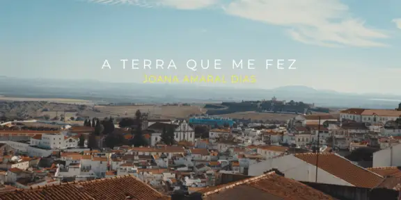 A Terra Que Me Fez - Joana Amaral Dias