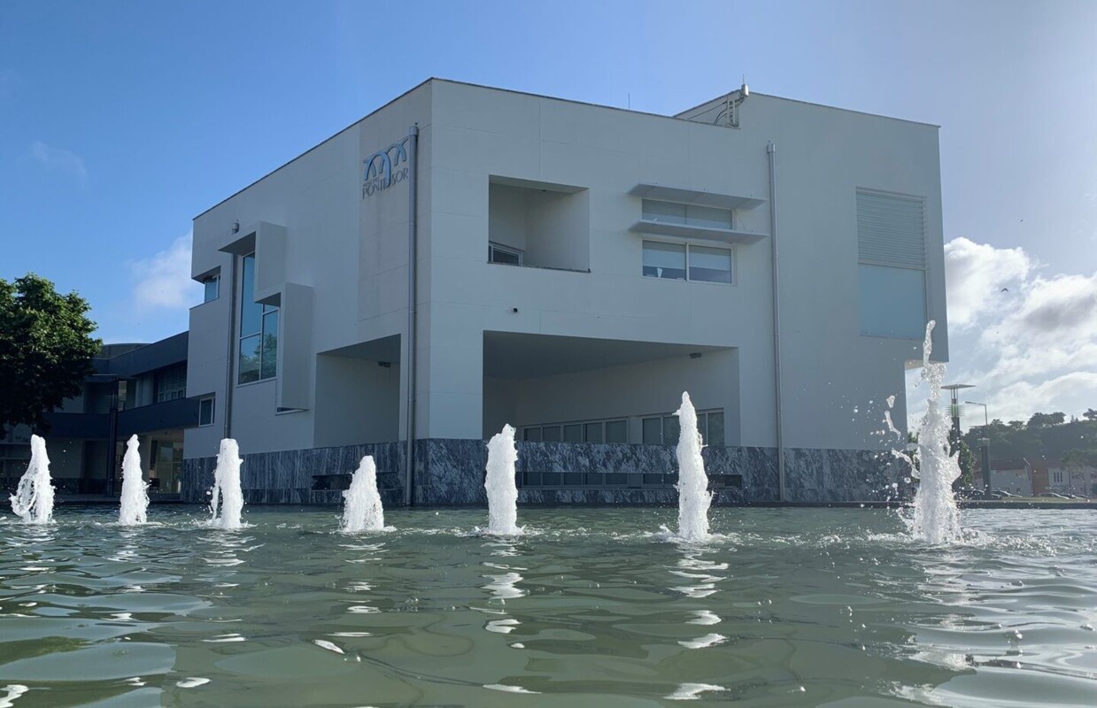 Imagem do edifício da Câmara Municipal de Ponte de Sor