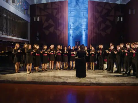 Canta Lá - Coro da Escola Artística do Instituto Gregoriano de Lisboa "Every time I feel the Spirit"