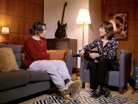 A Letra | Um lugar na Mouraria - Filipe Sambado