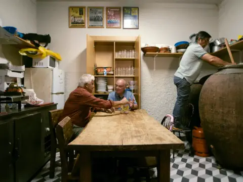 De Gente &amp; De Vinha | Tabernas de Talha - Cuba, Alentejo