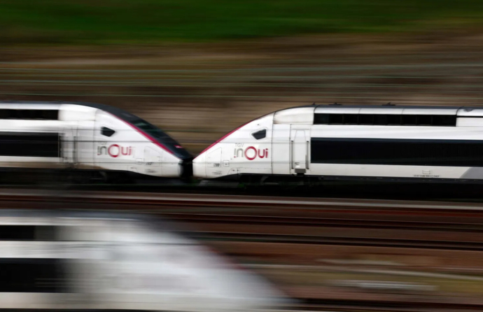 Transporte de Alta Velocidade a passar