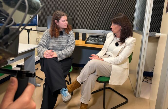 Mariana Santos (à esq) e Cláudia Seabra (à dir) 