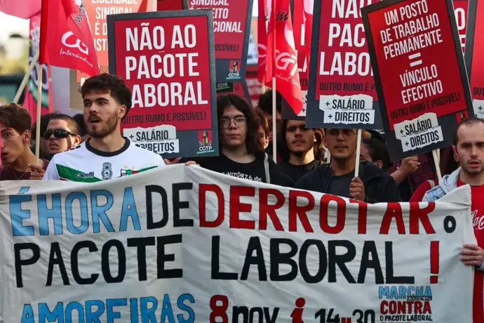 Manifestação contra alterações à lei laboral