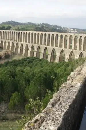 Fotografia do Aqueduto dos Pegões