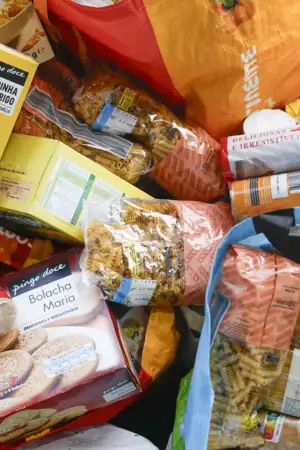 Conjunto de bens alimentares.