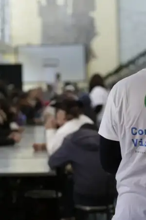 Jantar de Natal da Comunidade Vida e Paz junta convidados e voluntários