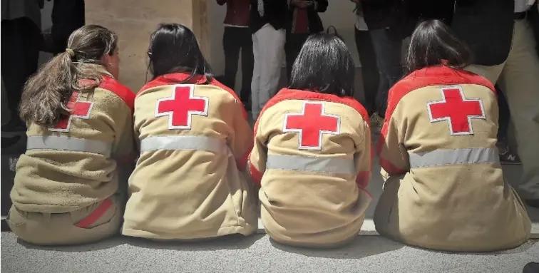 Cruz Vermelha Portuguesa distribui cerca de 10 mil lonas
