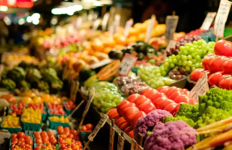 Legumes à venda em mercado
