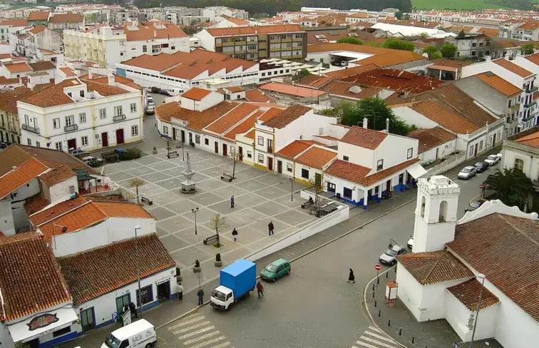 Vista aérea sobre o centro de Beja
