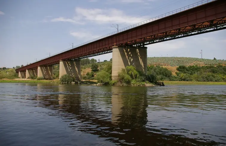 Ponte da Praia do Ribatejo, em Constância