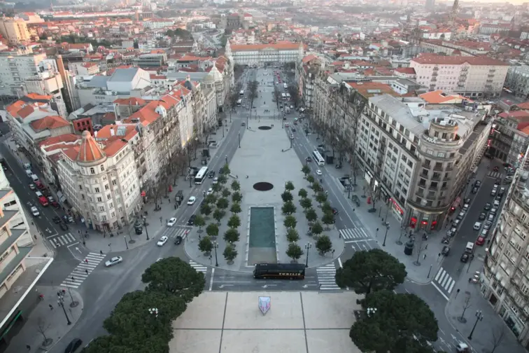 Imagem aérea da Avenida dos Aliados