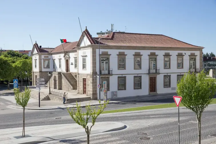 Fotografia do edifício da Câmara Municipal de Castelo Branco