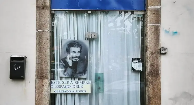 Entrada da Livraria Rainha