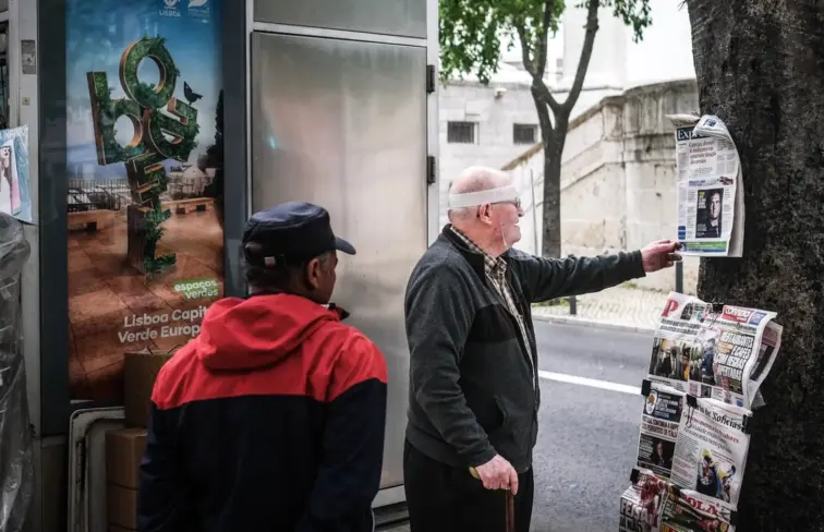 A distribuidora diária de jornais fez ajustes nalgumas rotas