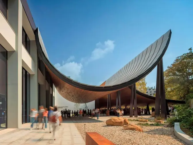 Fotografia mostra o Centro de Arte Moderna Gulbenkian que reúne a maior e mais completa coleção de arte moderna e contemporânea Portuguesa