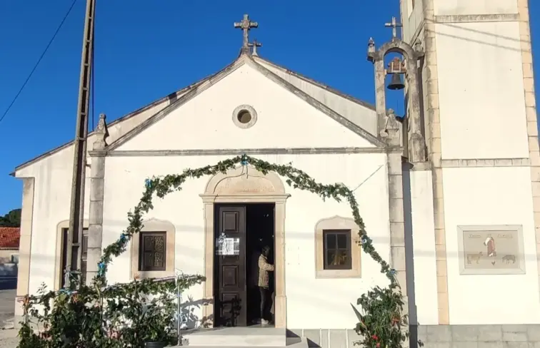 Igreja Matriz de Alcanede, fachada principal
