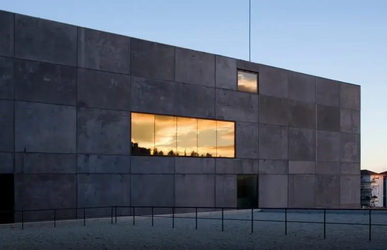 Exterior do Teatro da Guarda