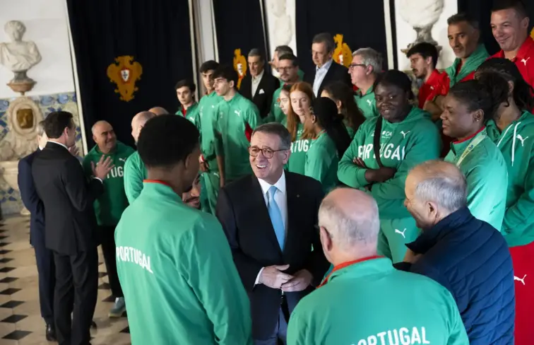 Momento da condecoração dos atletas