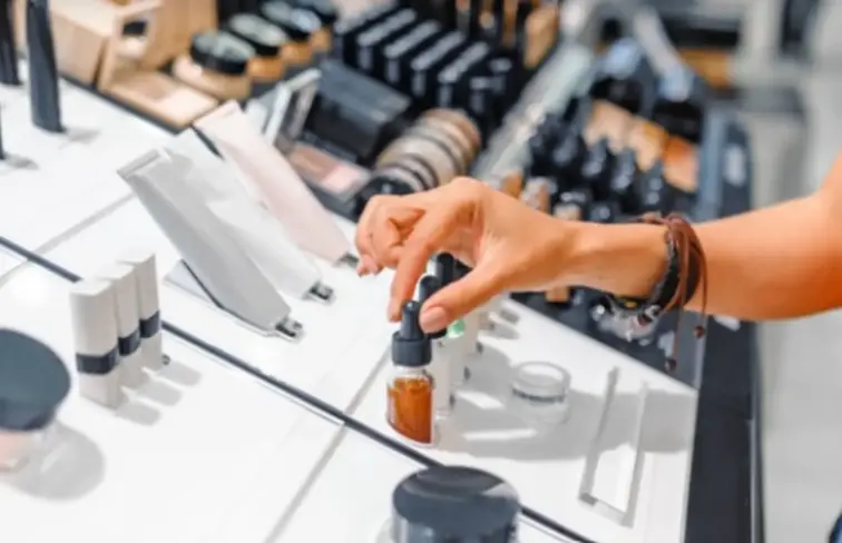 Produtos cosméticos em exibição