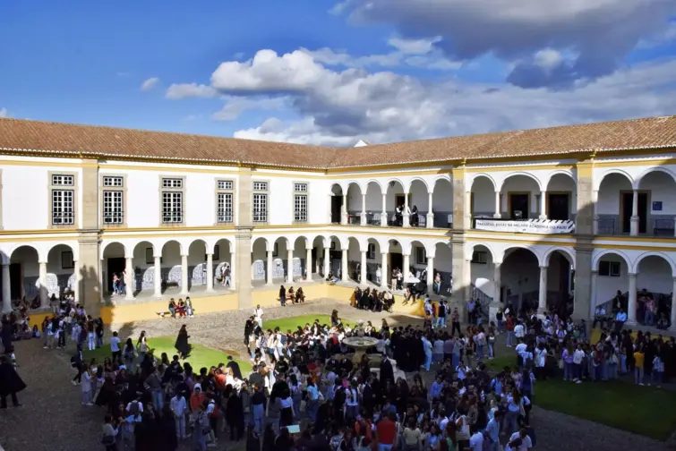 Universidade de Évora