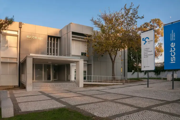 Fachada do ISCTE