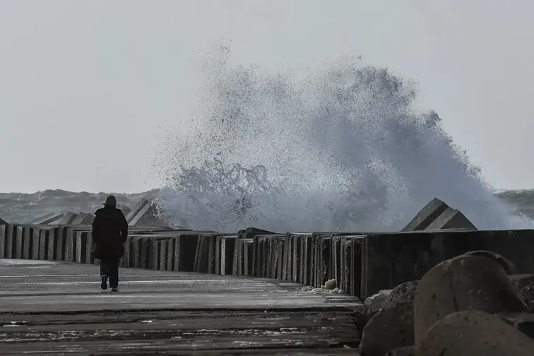 Agitação marítima