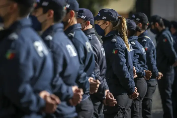 policias 