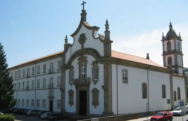 Imagem frontal do Seminário de Viseu