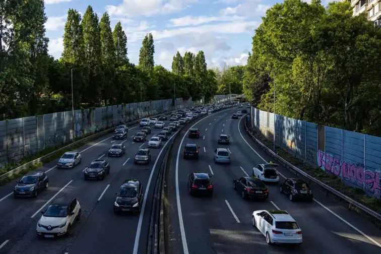 Trânsito na Via de Cintura Interna, no Porto. 