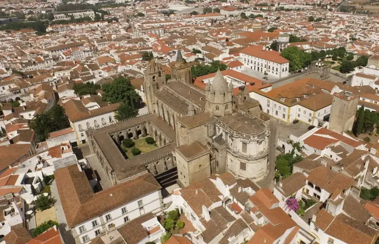 Imagem aérea de Évora