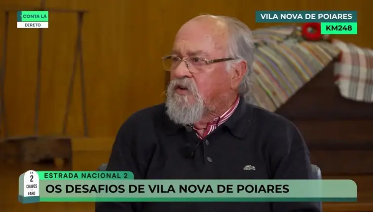 Na imagem, Jaime Marta Soares, ex-presidente da Liga dos Bombeiros de Portugal, a discursar sobre incêndios florestais em Portugal.
