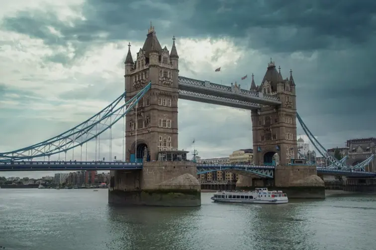 Tower Bridge, a ponte mais conhecida em Londres, Inglaterra