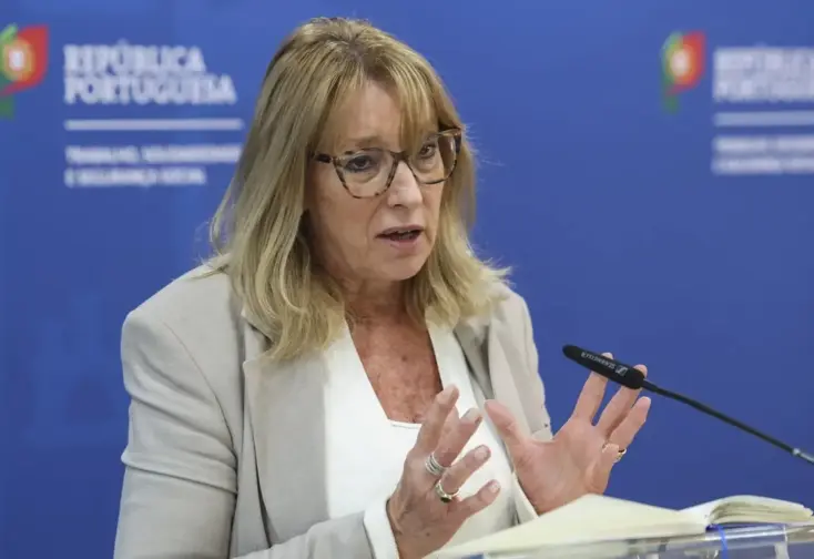 Ministra do trabalho, Solidariedade e Segurança Social.