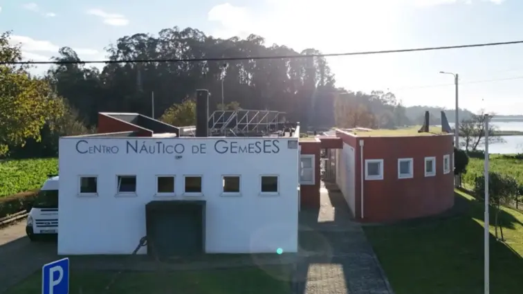Rio Cávado galgou margens e submergiu clube náutico em Esposende