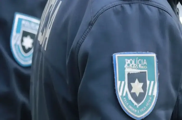 Na imagem, distintivo da PSP.