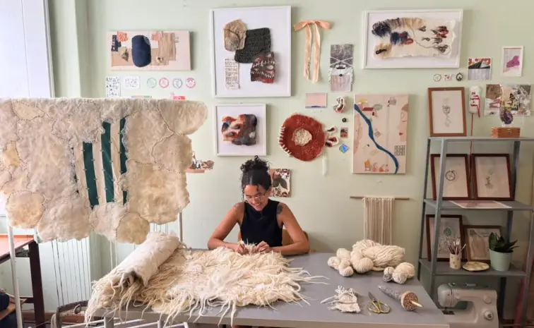 A arte têxtil de Luísa Leão