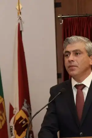 Autarca da Guarda aconselha Governo a "arrepiar caminho" 