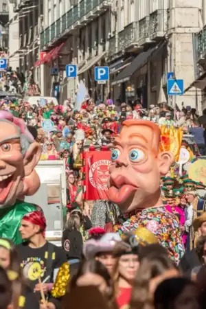 Desfiles organizados pela comunidade brasileira marcam carnaval de Lisboa