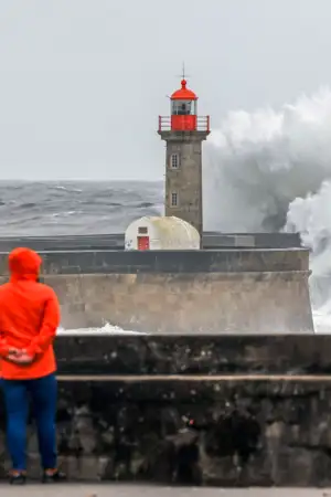 Vem aí chuva forte. IPMA coloca 10 distritos sob aviso amarelo