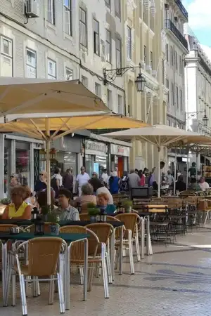 Medidas anunciadas para a restauração são "necessárias", mas "não resolvem problemas estruturais"