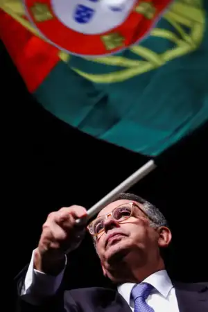 “Não vos esquecerei e não vos abandonarei”, diz Seguro sobre lesados do mau tempo após vencer eleições