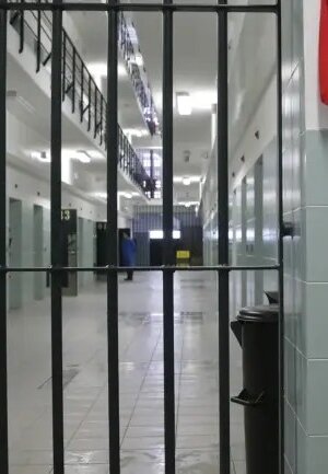 Projeto do Teatro das Figuras leva cultura a reclusos de Faro