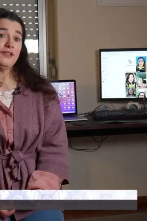 A "prima Joana" veste a bata de bioquímica nas redes sociais 