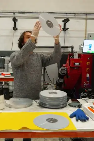 O vinil voltou e ficou: a fábrica portuguesa que dá música a um mundo inteiro