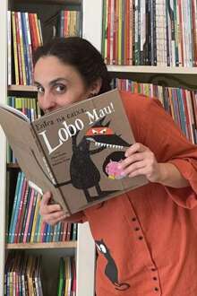 Começou com uma história e nunca mais parou: a livreira que cria leitores há 20 anos