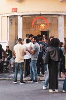 "Uma voz para a sobrevivência": bar libanês em Lisboa recolhe donativos para vítimas da guerra