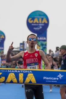 Bernardo Rocha vence Meia Maratona de Gaia 2026