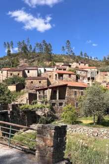 Vista sobre a aldeia de Água Formosa, em Vila de Rei