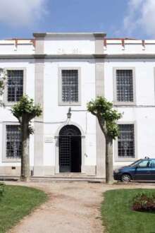 Vista frontal do Museu Municipal de Santiago do Cacém